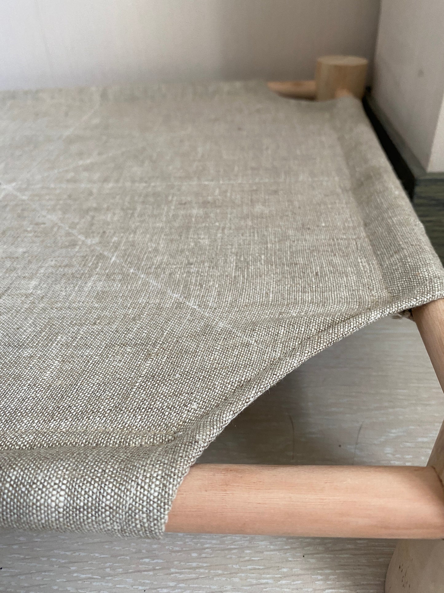 Wood bed for pet with hemp fabric, Natural cat bed