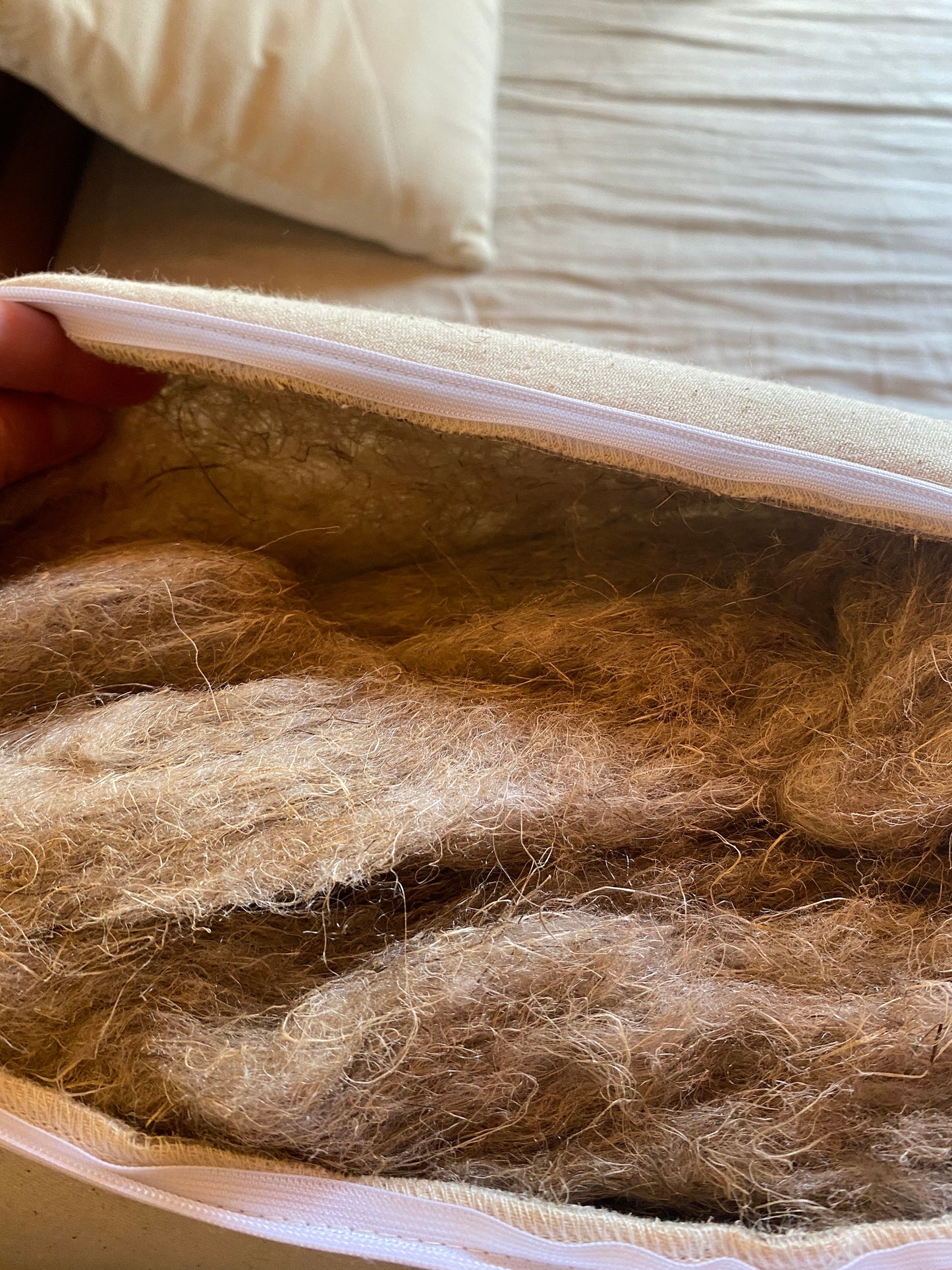 Cotton organic pillow with hemp filler