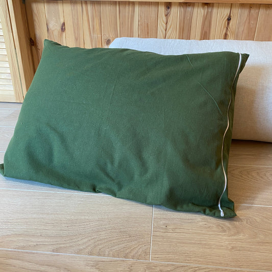 Hemp pillowcase with zipper, green colour