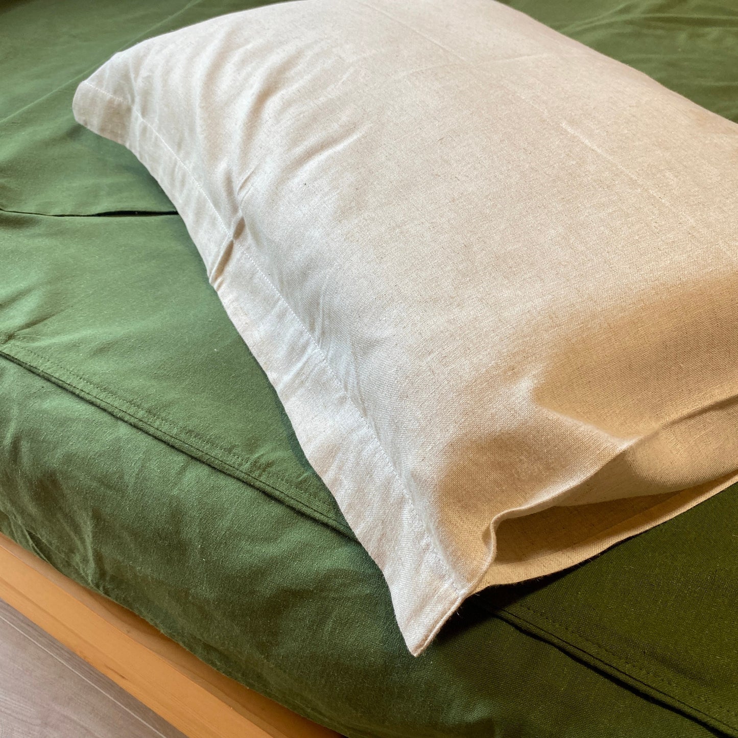 Hemp pillowcase french seam, natural and green colour
