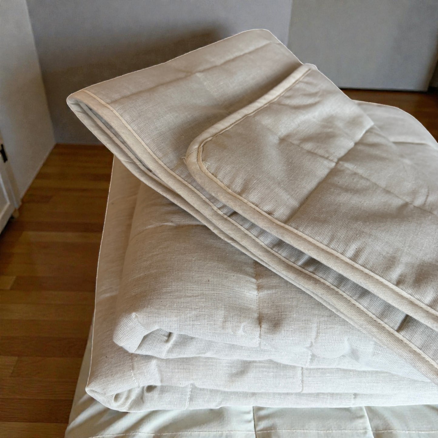 Lightweight Hemp Filled Cotton Quilt