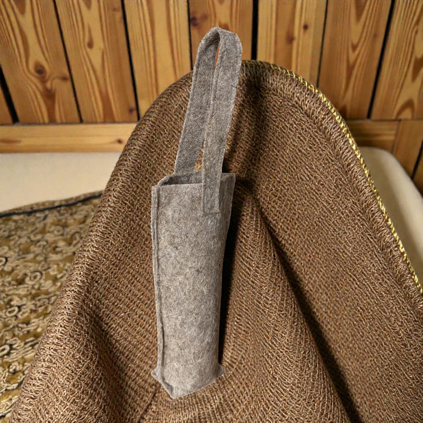 Hemp Fiber Wine Bottle Bag – Reusable Felt Bottle Tote with Handle