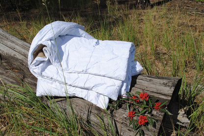 Hemp bedding set,Cotton blanket and two pillows, hemp fiber inside this bedding