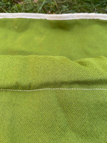 Green hemp zafu with organic hemp filler and fabric outside, elastic and paddy