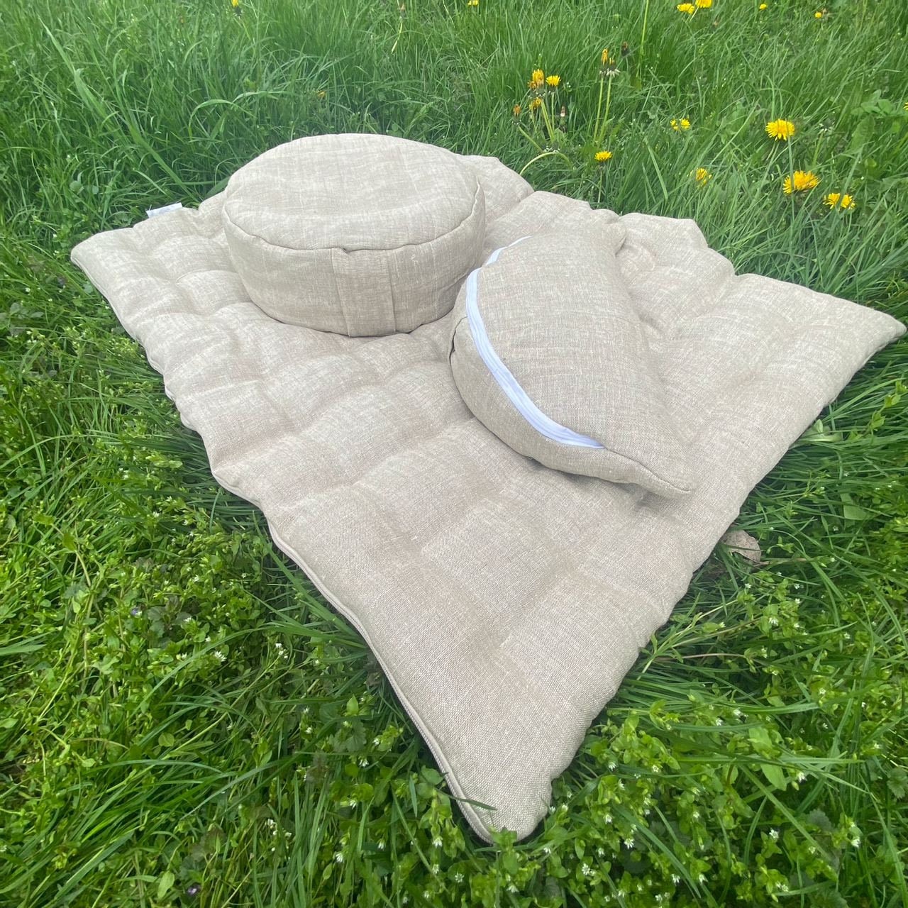 Hemp meditation set of 3 pieces, Buckwheat husk inside