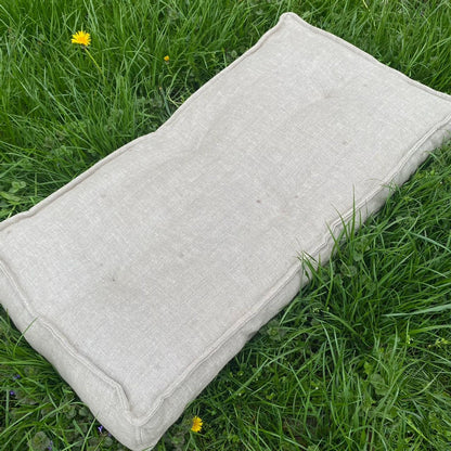 Hemp floor cushion with hemp filler