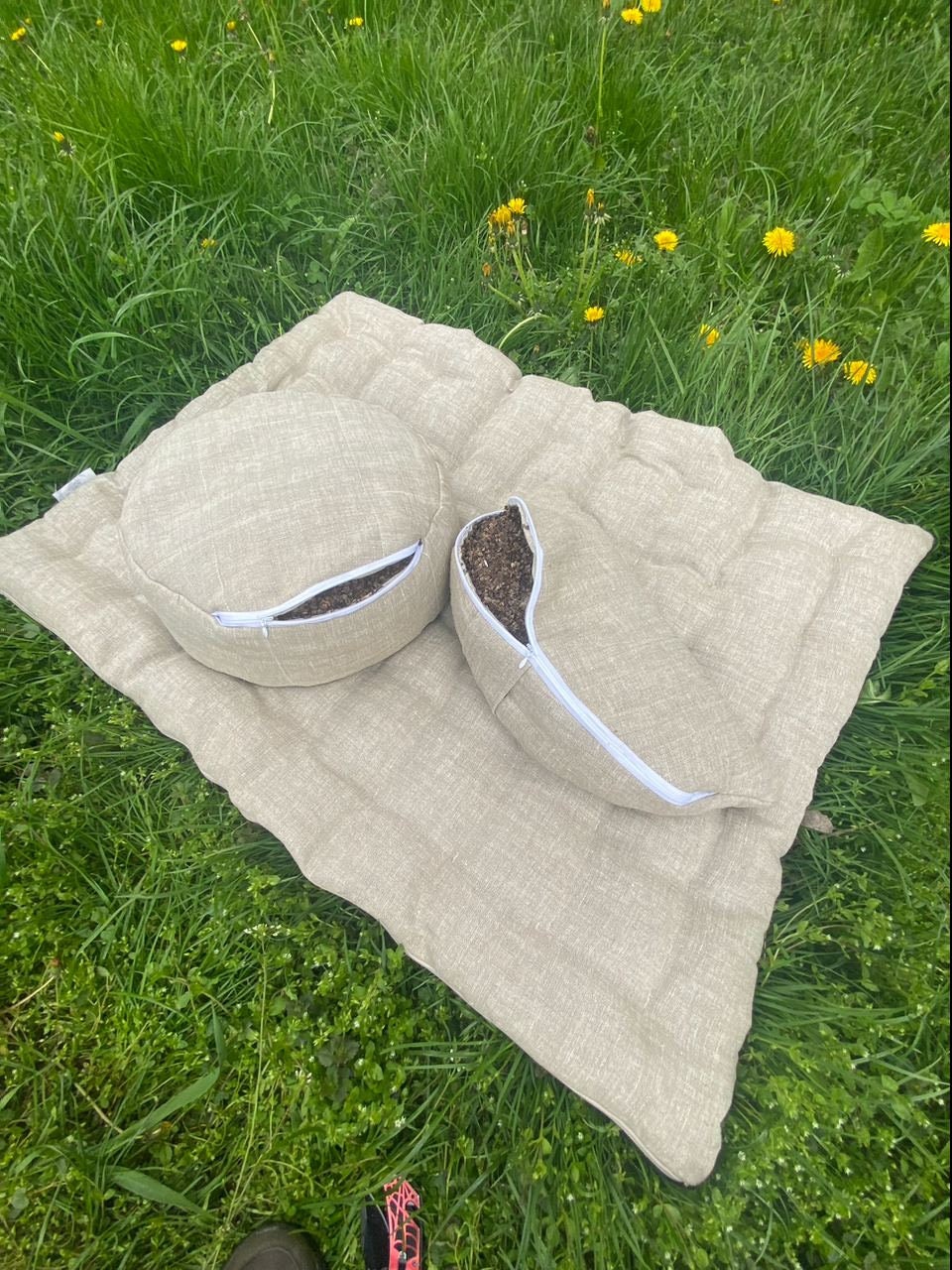 Hemp meditation set of 3 pieces, Buckwheat husk inside