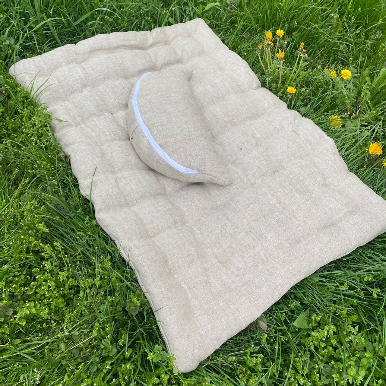 Hemp meditation set of 2 pieces, Buckwheat husk inside