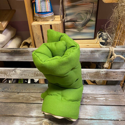 Hemp floor cushion with buckwheat husk