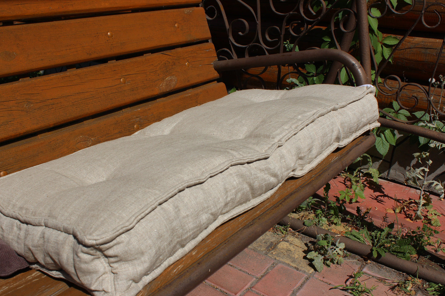 Hemp mat with hemp filler