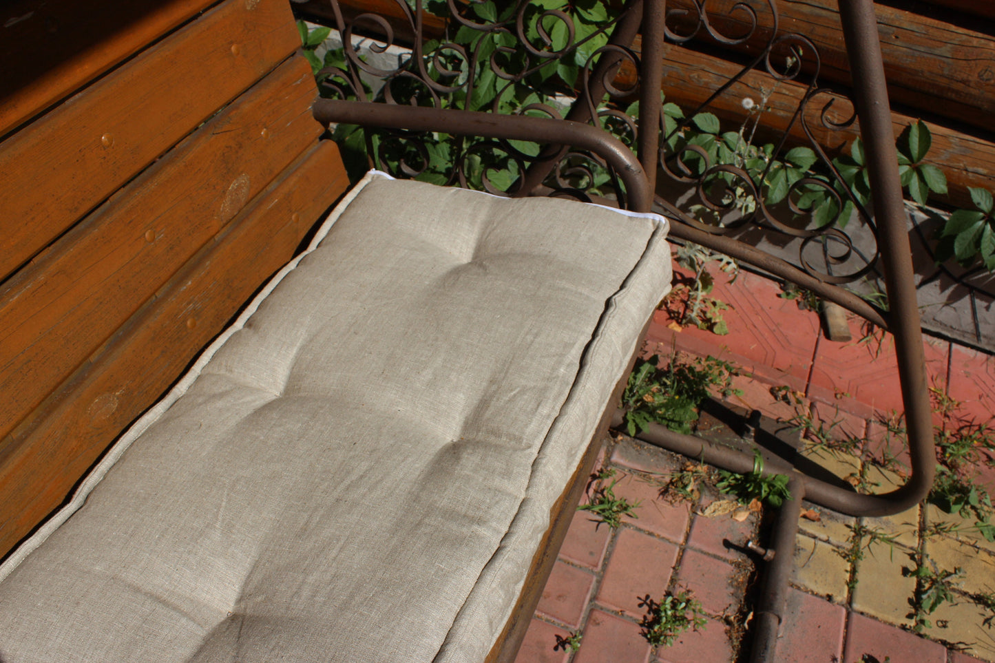 Hemp mat with hemp filler