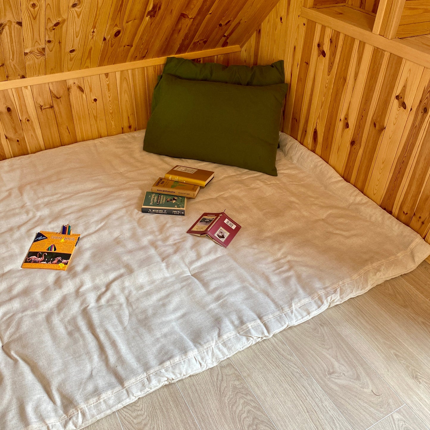 Hemp reading mat, play mat