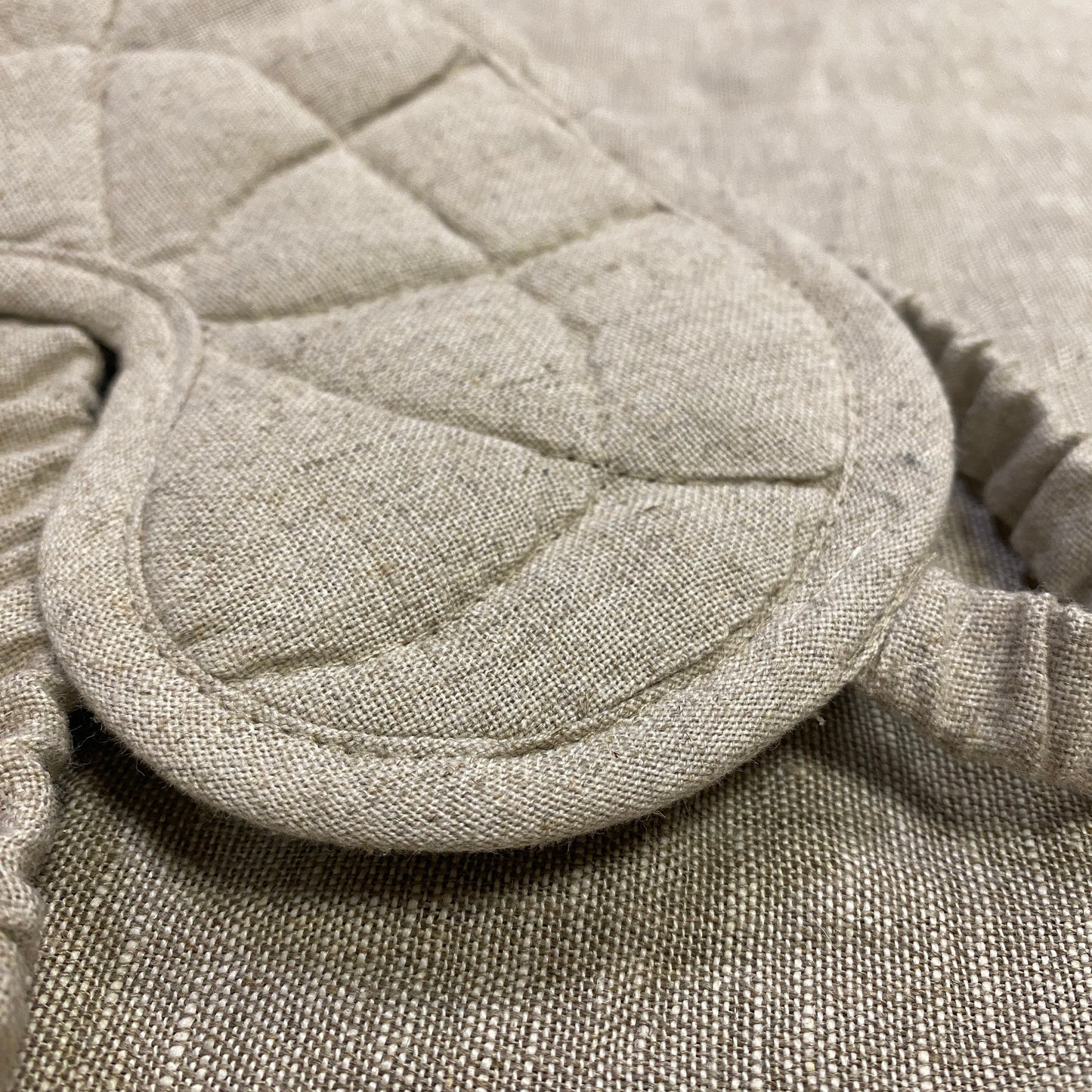 Hemp-Infused Sleep Mask: Ultimate Light Blocker for Restful Nights. Unisex Design