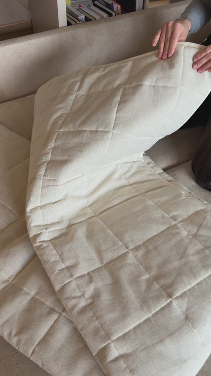 Lightweight Hemp Filled Cotton Quilt