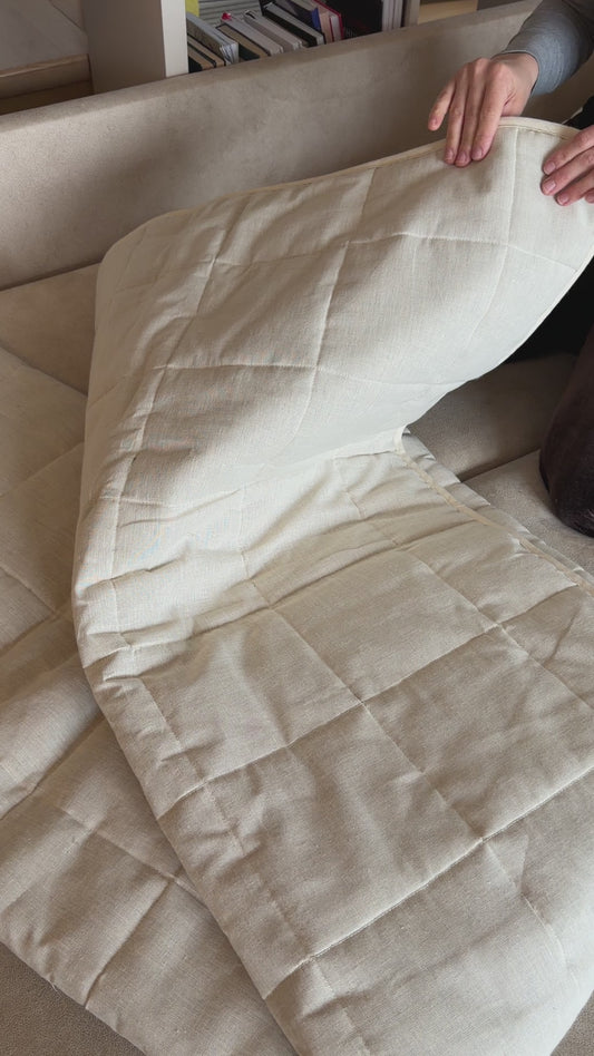 Lightweight Hemp Filled Cotton Quilt